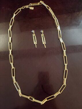 KARINE SULTAN ELONGATED LINK LONG GOLD CHAIN  & EARRINGS NWT